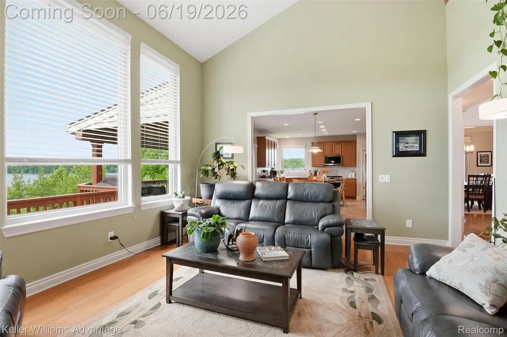 49354 Peninsular Drive Van Buren Charter Township MI 48111