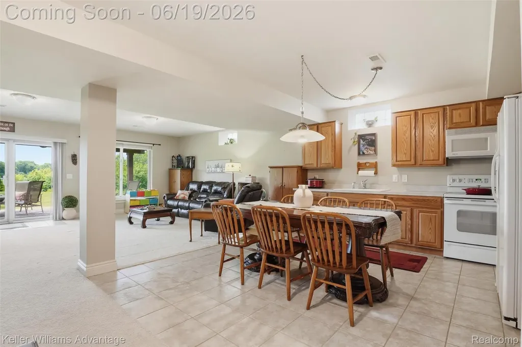 49354 Peninsular Drive Van Buren Charter Township MI 48111