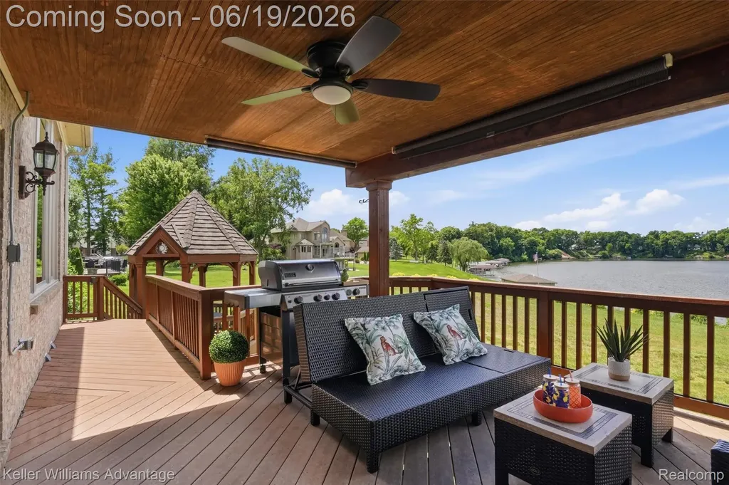 49354 Peninsular Drive Van Buren Charter Township MI 48111