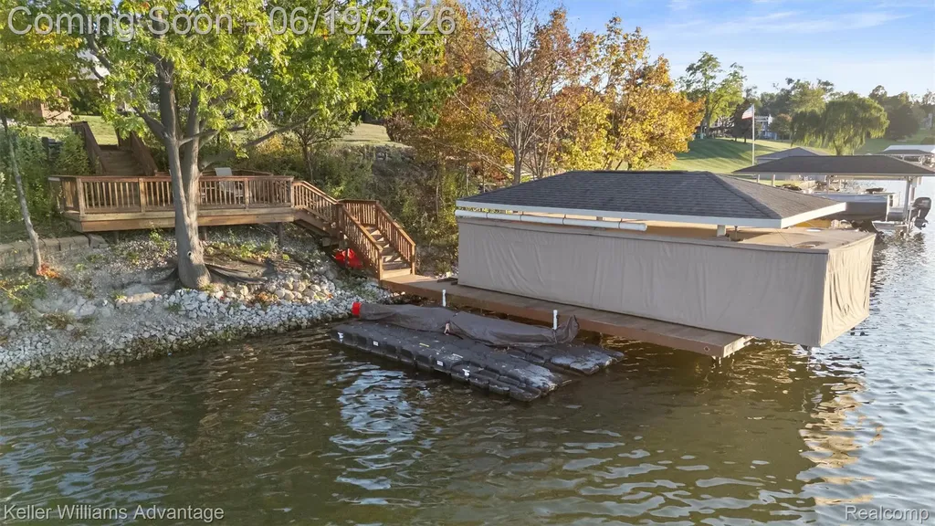 49354 Peninsular Drive Van Buren Charter Township MI 48111