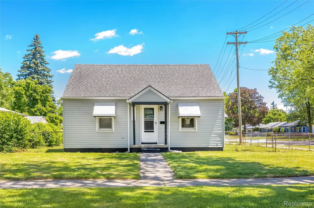 4517 Grindley Park Street Dearborn Heights City MI 48125