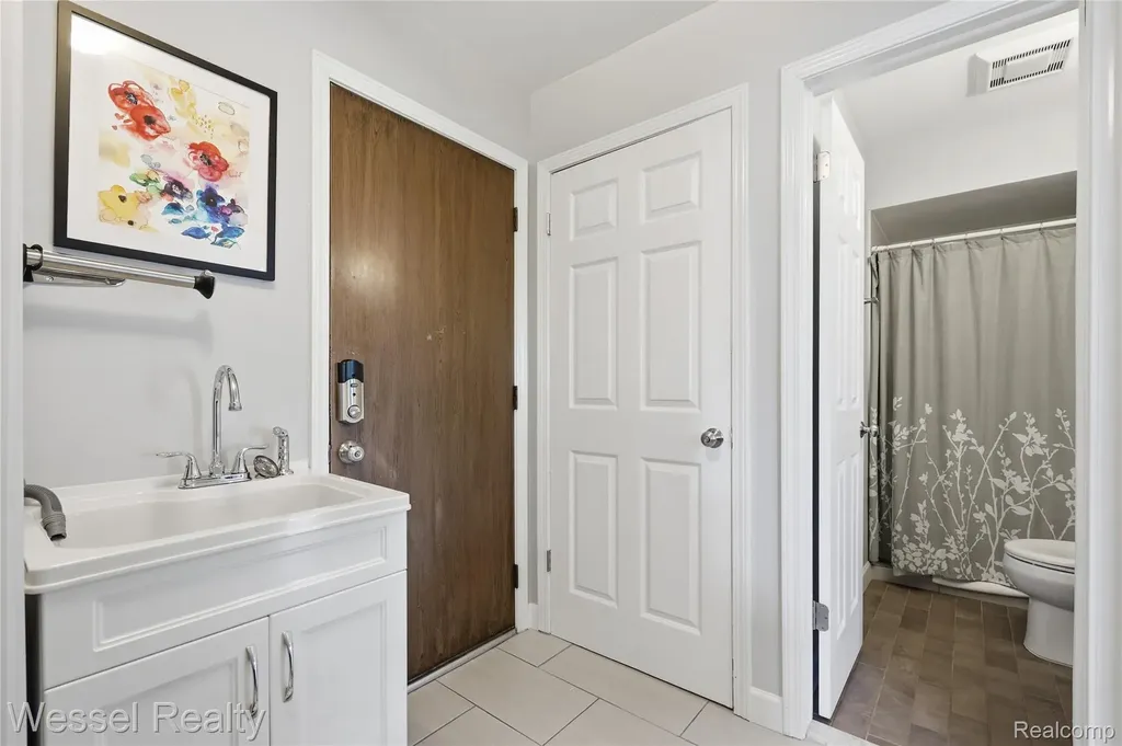 47400 Sanborn Drive Macomb Township MI 48044