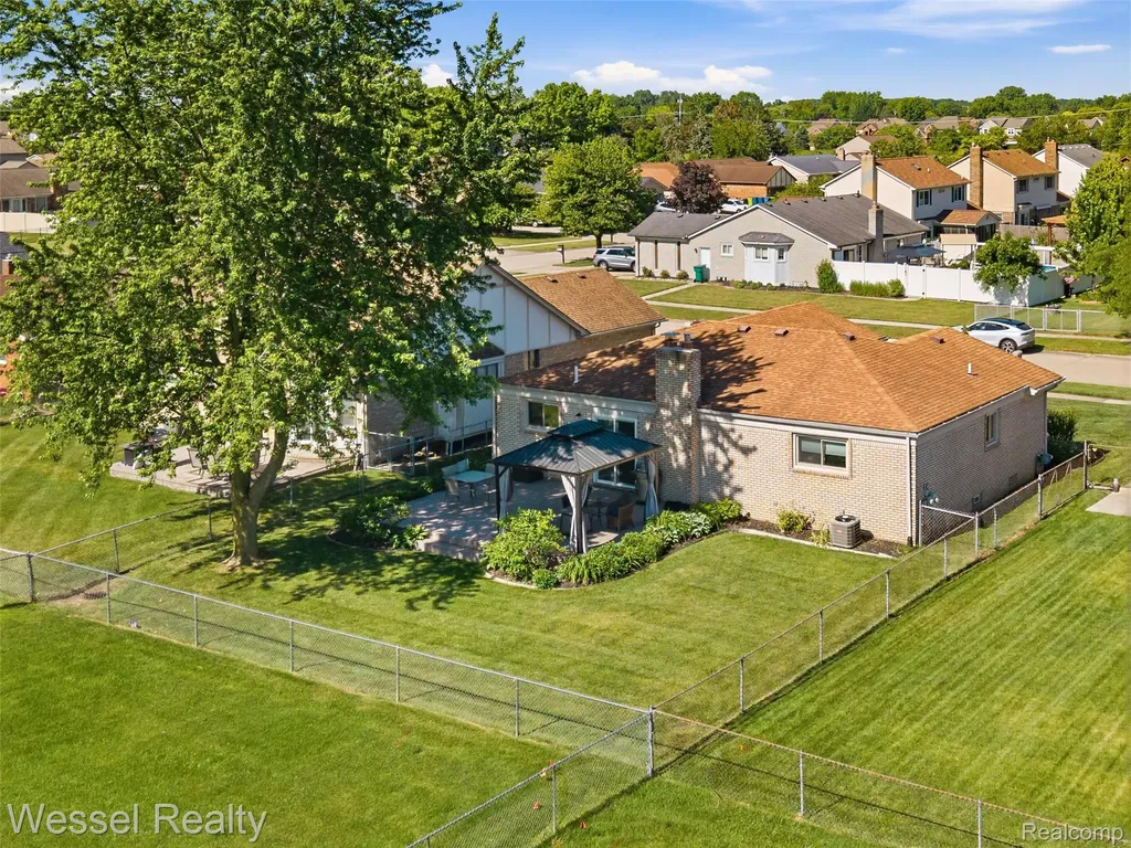 47400 Sanborn Drive Macomb Township MI 48044