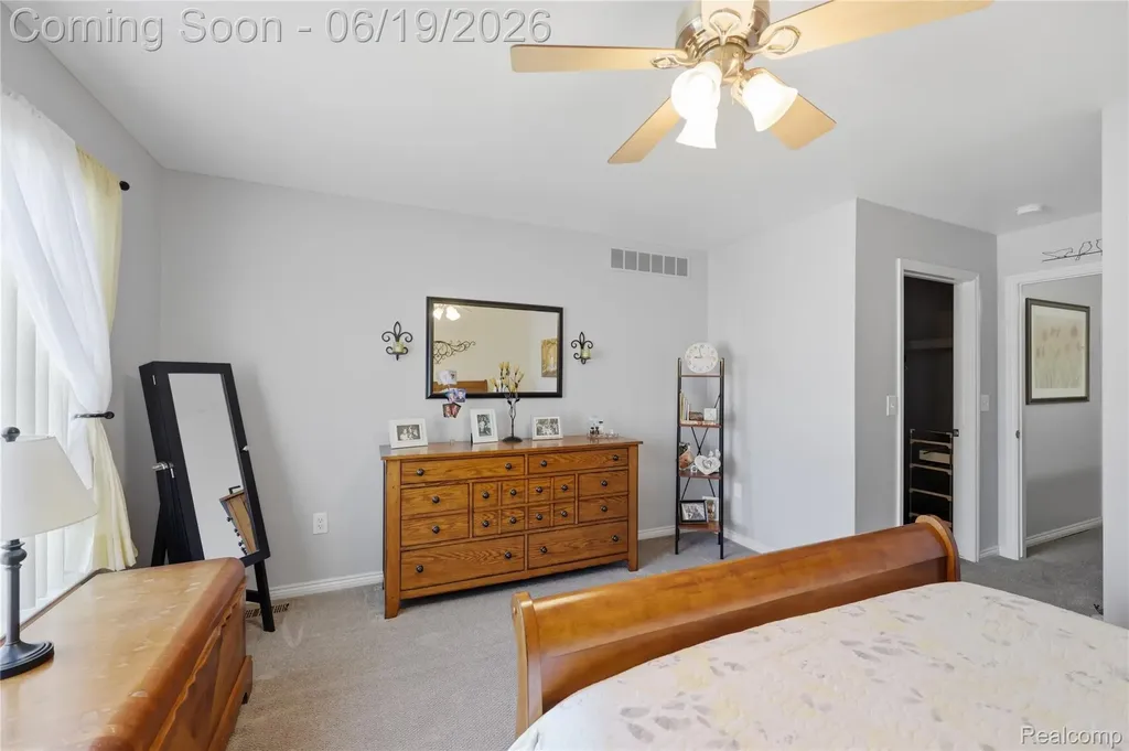 35024 Windsor Drive New Baltimore City MI 48047