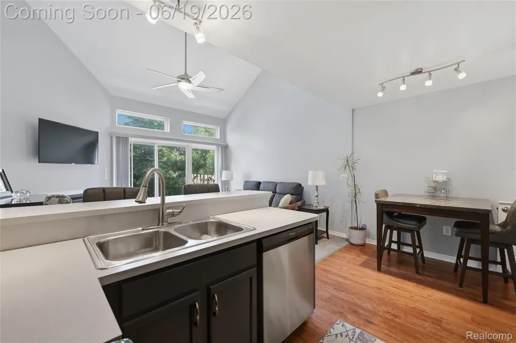 35024 Windsor Drive New Baltimore City MI 48047