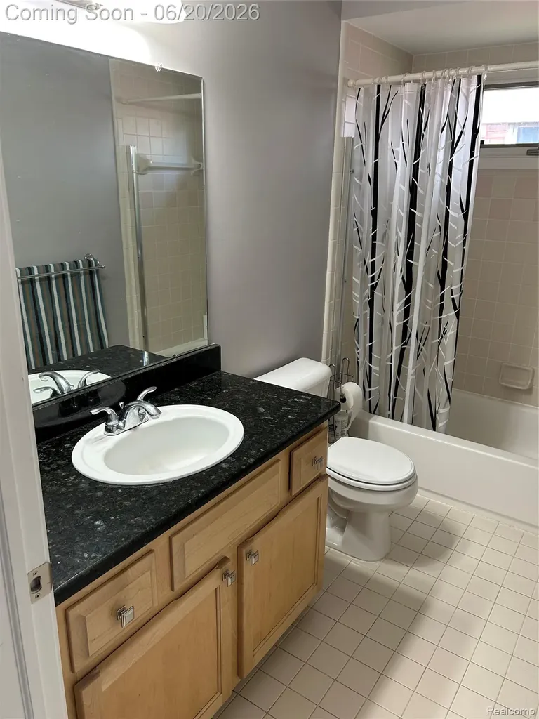 56334 Birkdale Drive Macomb Township MI 48042