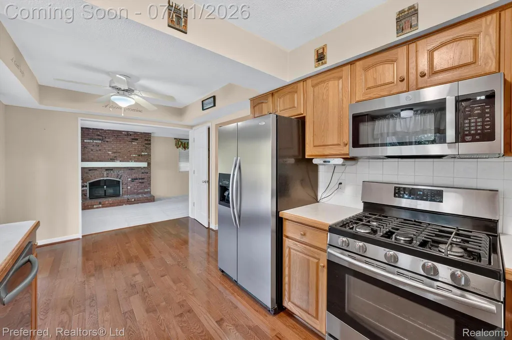 46596 Maidstone Road Canton Charter Township MI 48187
