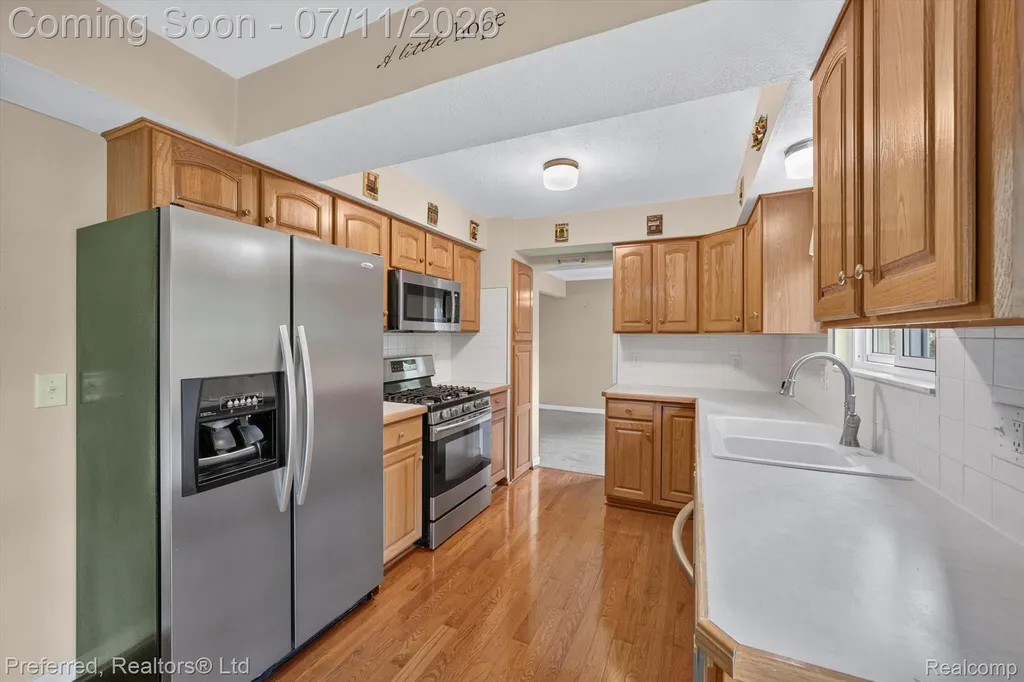 46596 Maidstone Road Canton Charter Township MI 48187