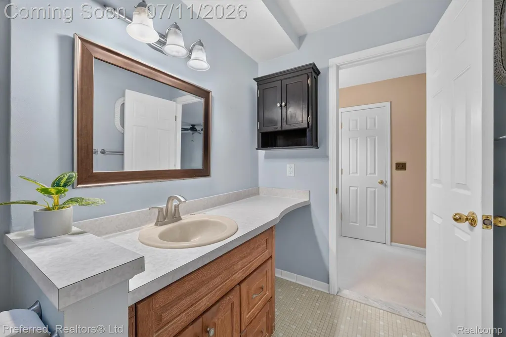 46596 Maidstone Road Canton Charter Township MI 48187