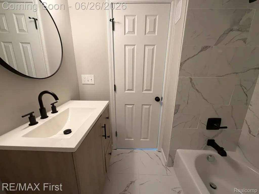 19310 Centralia Redford Charter Township MI 48240