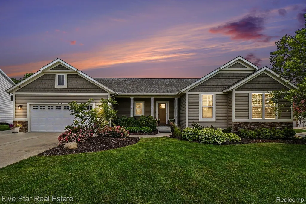 3245 Deep Rose Drive Georgetown Charter Township MI 49426