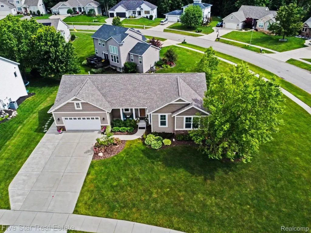 3245 Deep Rose Drive Georgetown Charter Township MI 49426