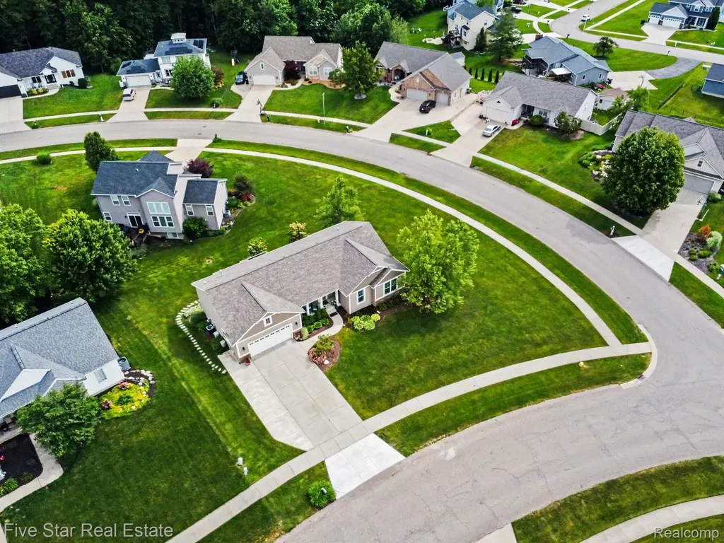 3245 Deep Rose Drive Georgetown Charter Township MI 49426