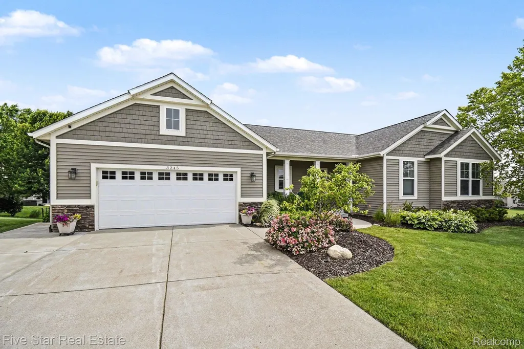 3245 Deep Rose Drive Georgetown Charter Township MI 49426