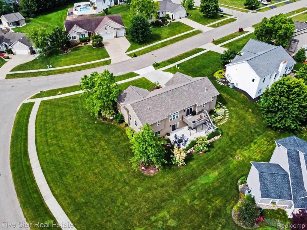 3245 Deep Rose Drive Georgetown Charter Township MI 49426