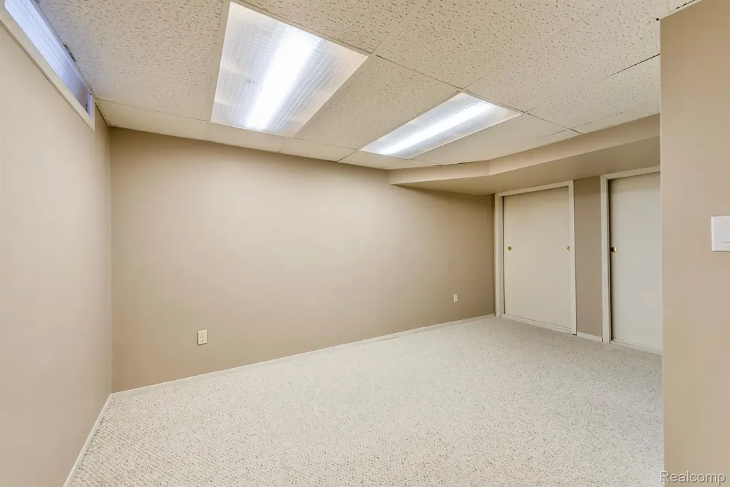 1882 Wickham Street Royal Oak City MI 48073
