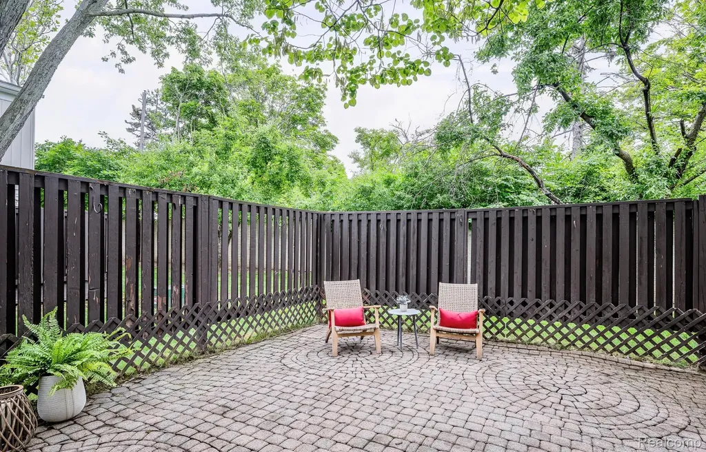 1882 Wickham Street Royal Oak City MI 48073
