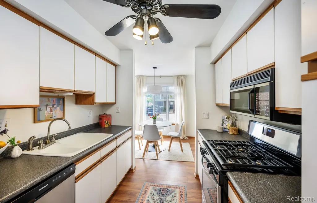 1882 Wickham Street Royal Oak City MI 48073