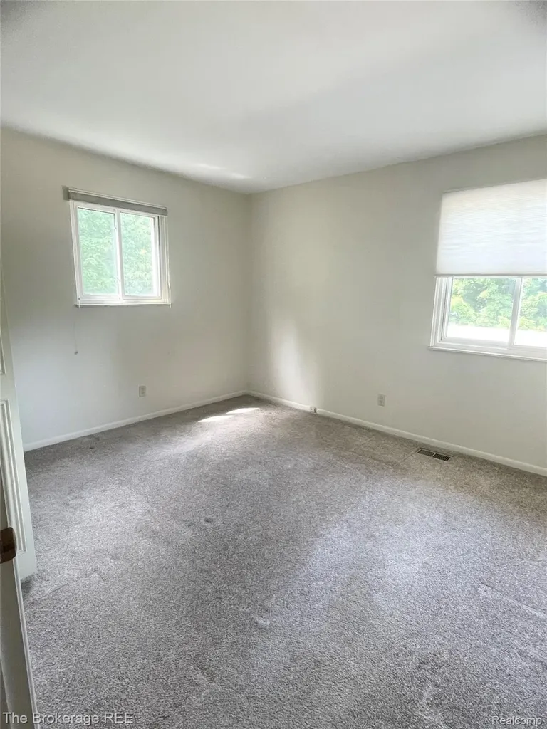 2267 Sandpiper Drive Oregon Township MI 48446