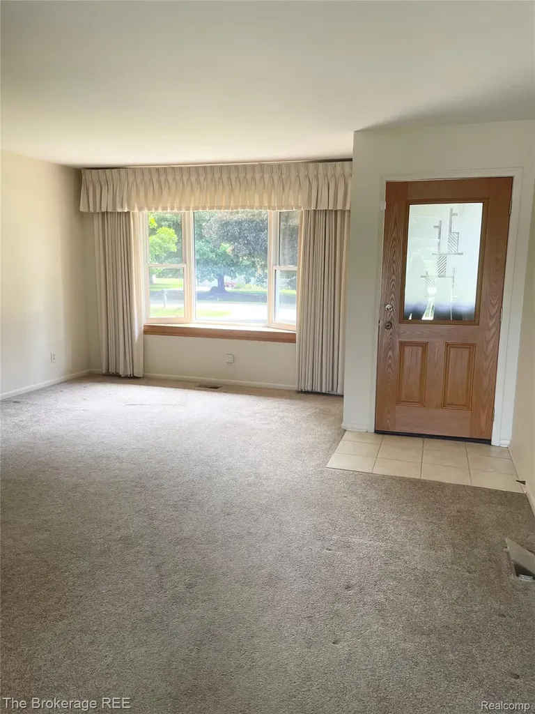 2267 Sandpiper Drive Oregon Township MI 48446