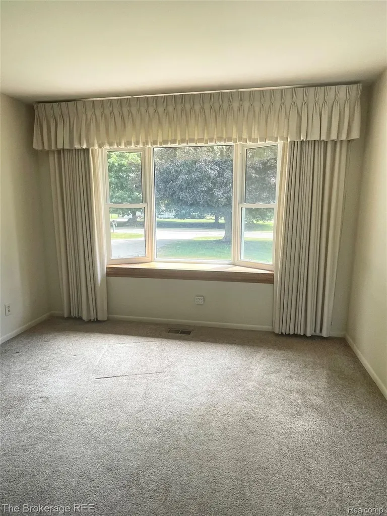2267 Sandpiper Drive Oregon Township MI 48446