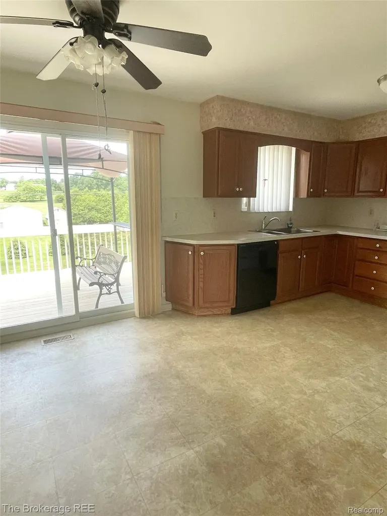 2267 Sandpiper Drive Oregon Township MI 48446