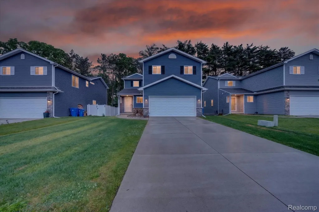 5382 Rural Terrace Court Waterford Charter Township MI 48329