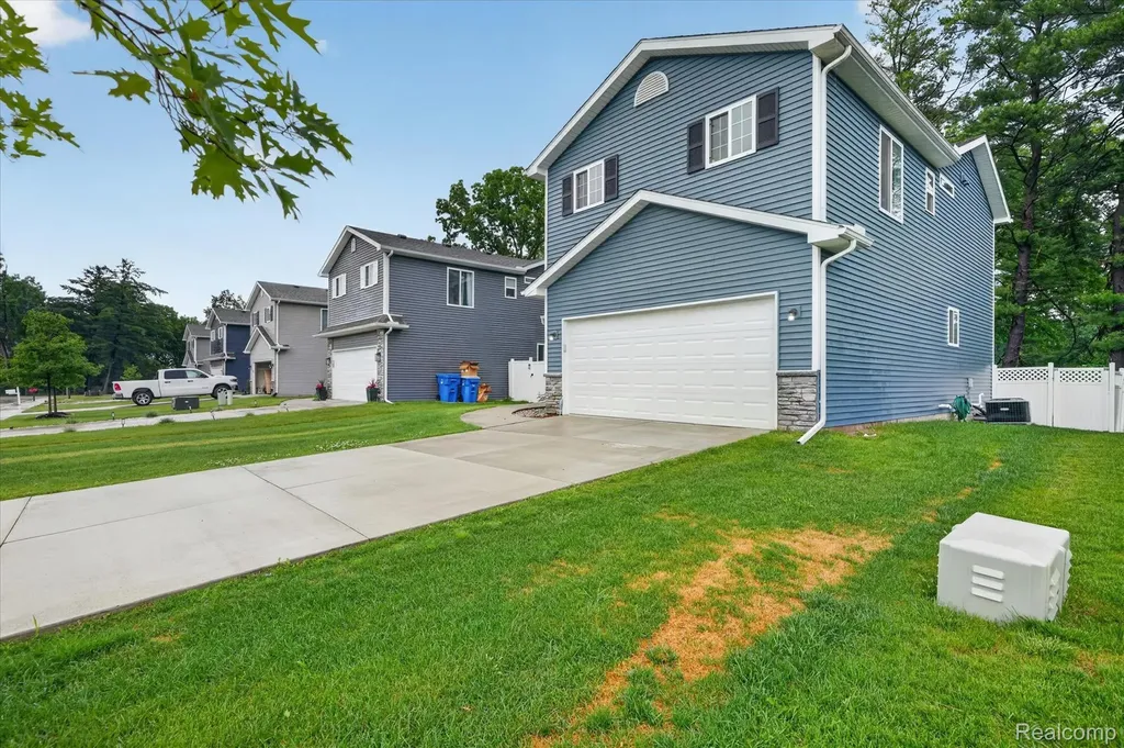 5382 Rural Terrace Court Waterford Charter Township MI 48329