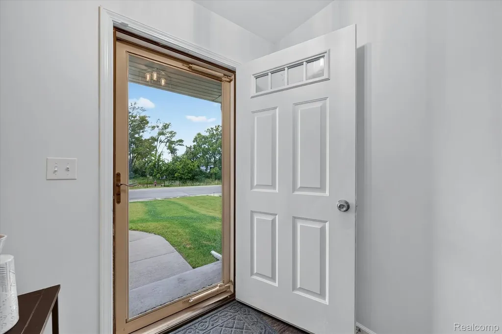 5382 Rural Terrace Court Waterford Charter Township MI 48329
