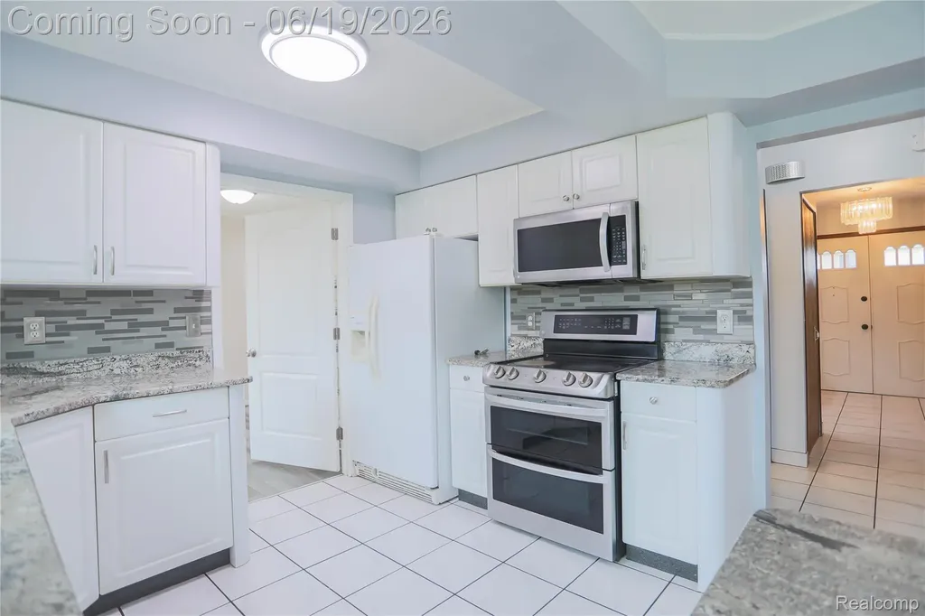 4788 Bloomfield Drive Sterling Heights City MI 48310