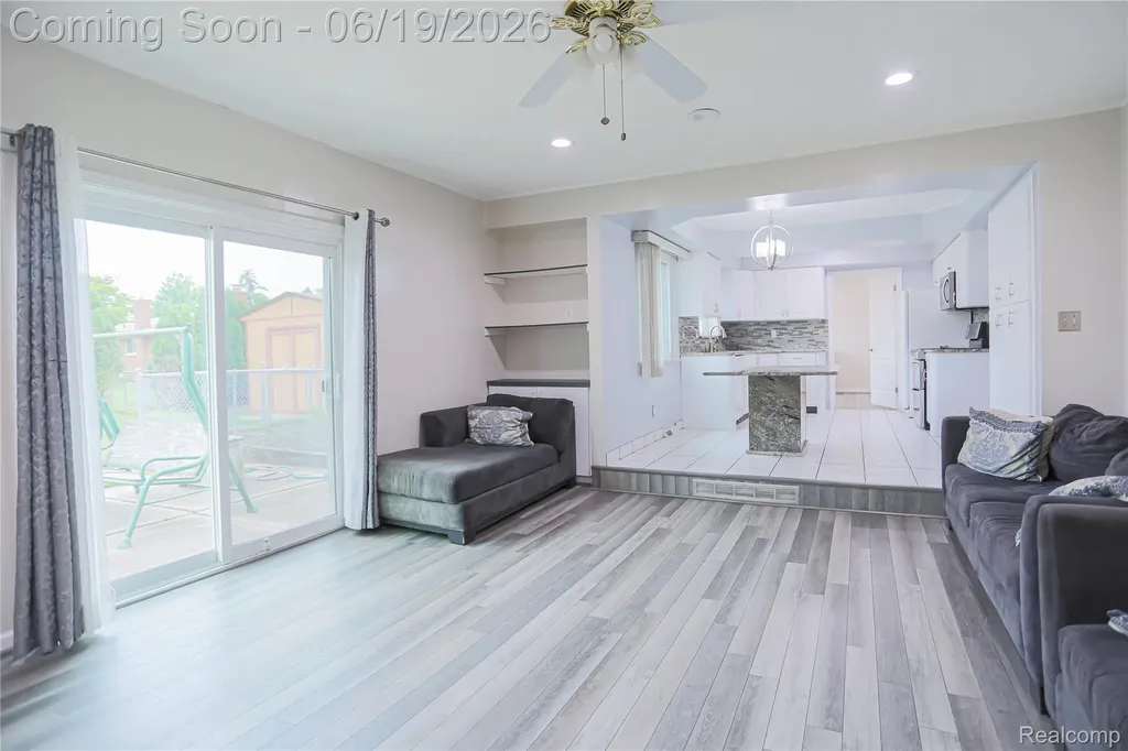 4788 Bloomfield Drive Sterling Heights City MI 48310