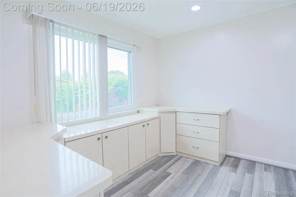 4788 Bloomfield Drive Sterling Heights City MI 48310