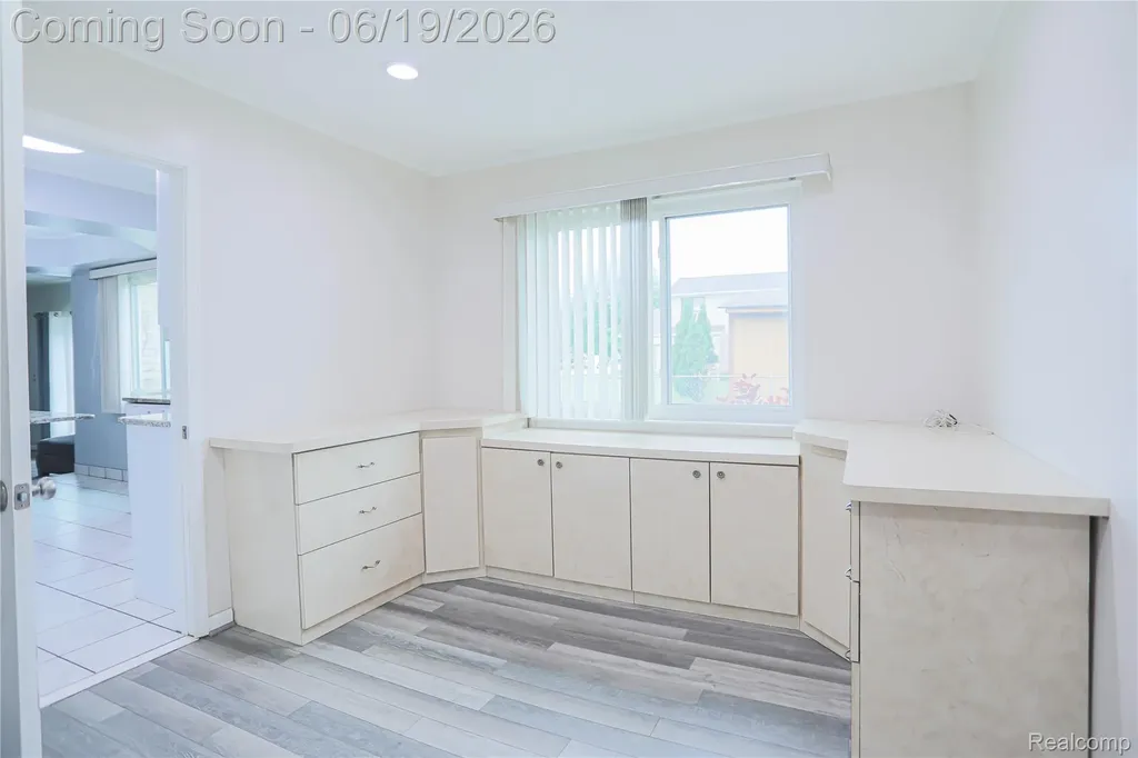 4788 Bloomfield Drive Sterling Heights City MI 48310