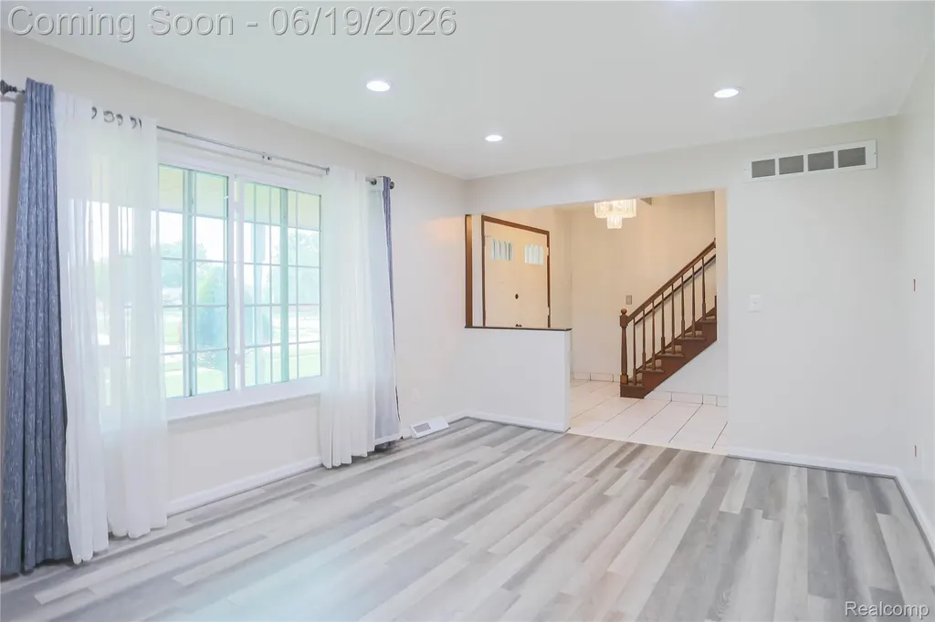 4788 Bloomfield Drive Sterling Heights City MI 48310