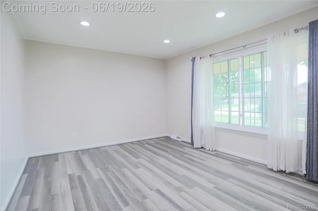 4788 Bloomfield Drive Sterling Heights City MI 48310