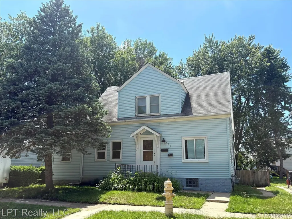 453 Spruce Street Wyandotte City MI 48192