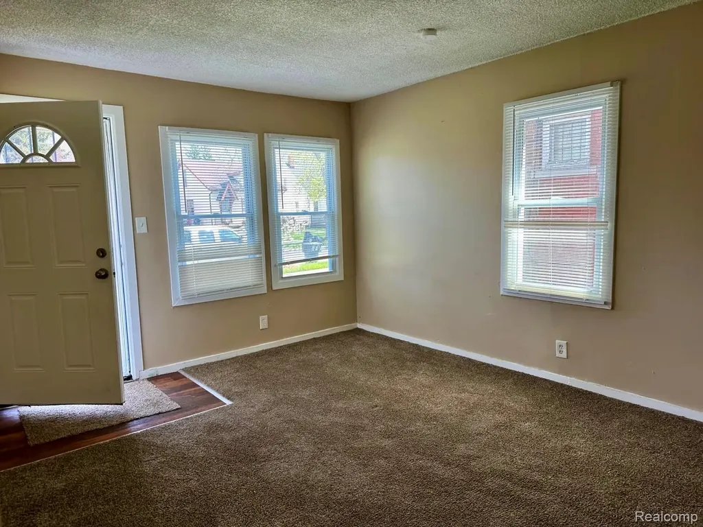 18445 Alcoy Street Detroit City MI 48205