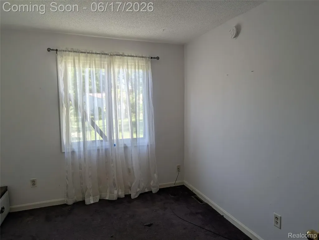 35054 Glen Street Westland City MI 48186
