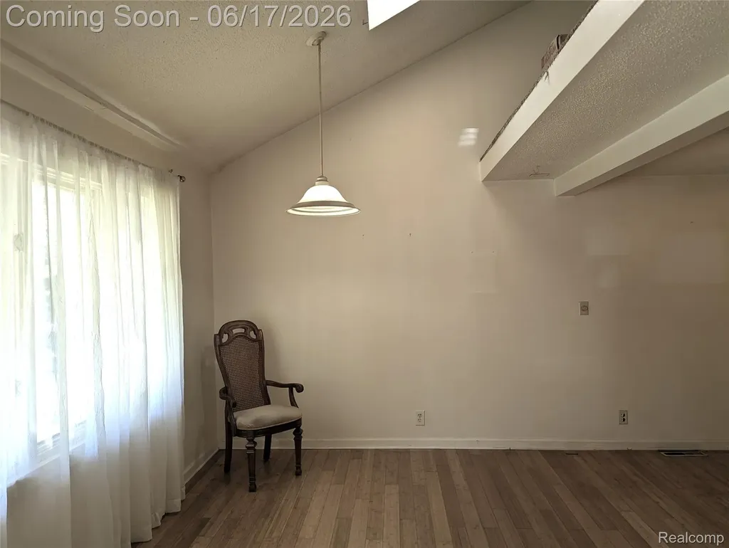 35054 Glen Street Westland City MI 48186