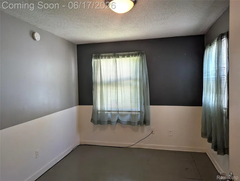35054 Glen Street Westland City MI 48186