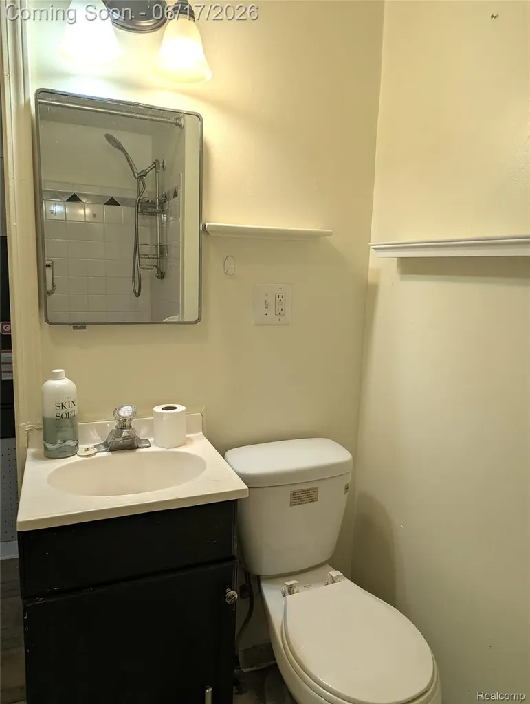 35054 Glen Street Westland City MI 48186
