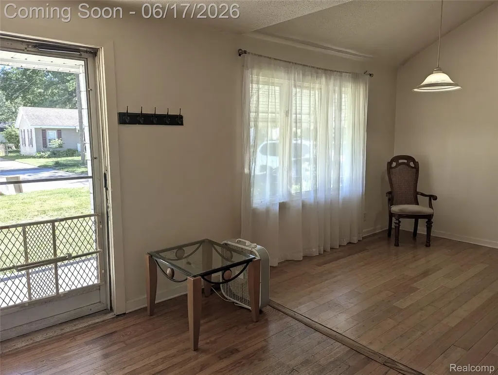 35054 Glen Street Westland City MI 48186
