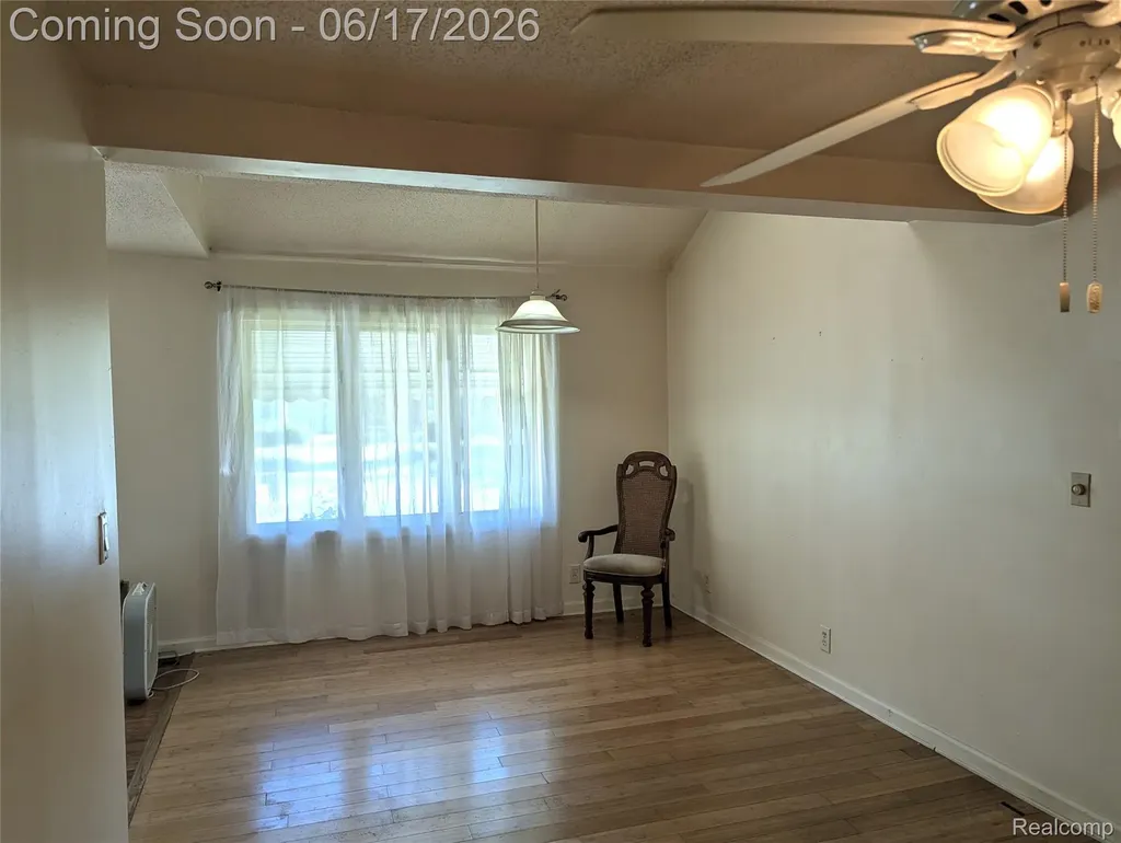 35054 Glen Street Westland City MI 48186
