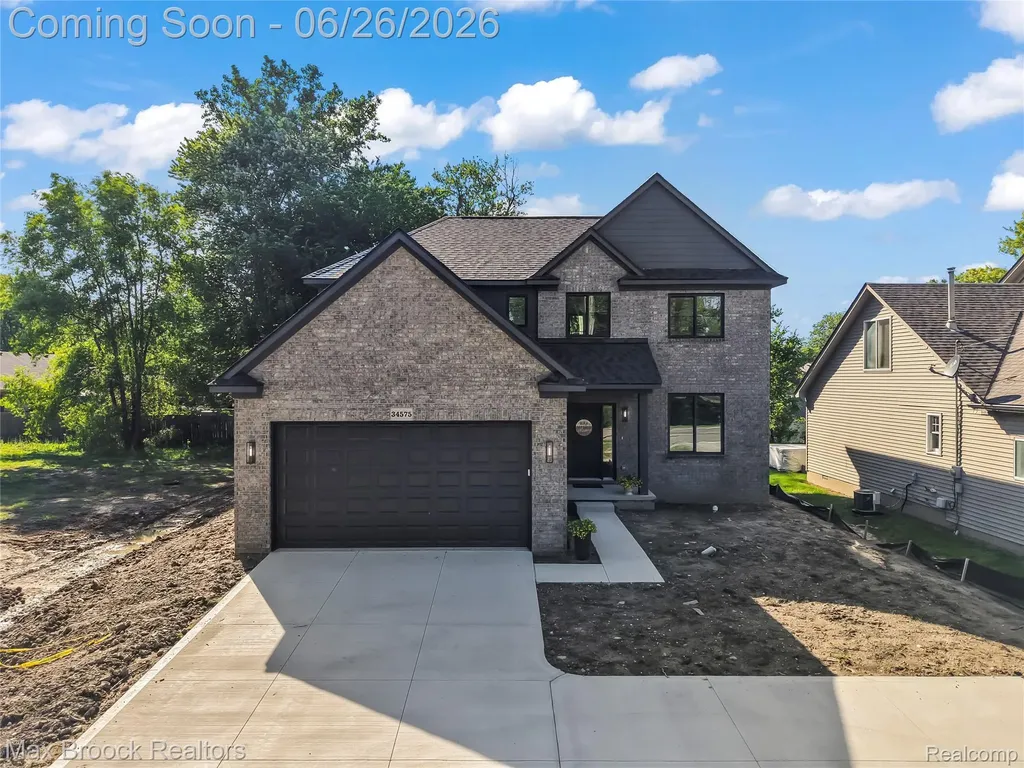 34575 Jefferson Avenue Harrison Charter Township MI 48045