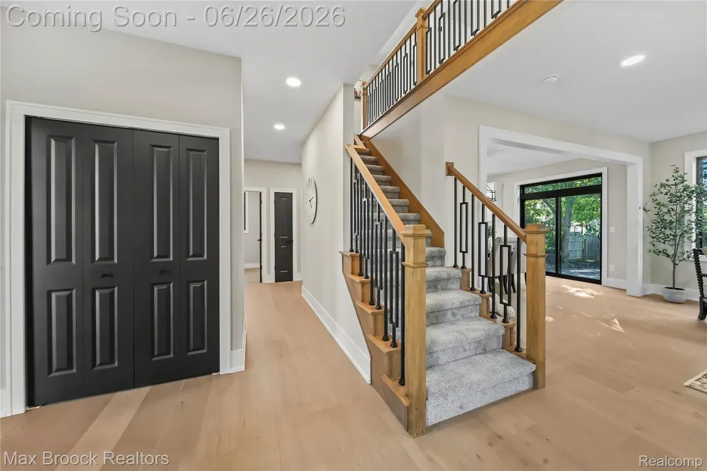 34575 Jefferson Avenue Harrison Charter Township MI 48045