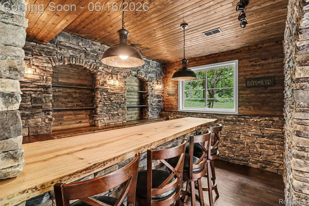 10490 Deer Ridge Trail Rose Township MI 48442