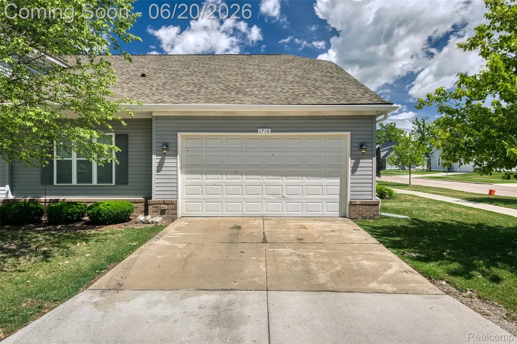 1710 Carlisle Street Howell City MI 48855