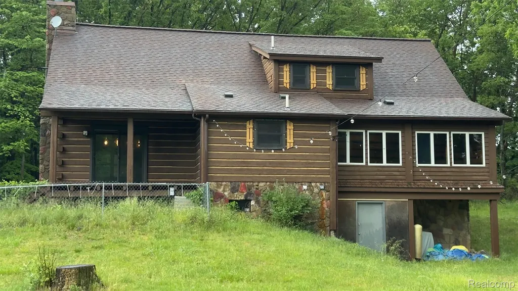 2608 E Sutton Road Metamora Township MI 48455
