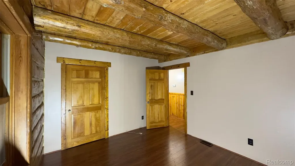 2608 E Sutton Road Metamora Township MI 48455