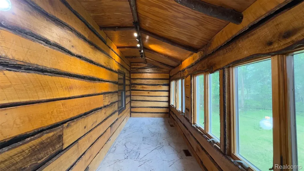 2608 E Sutton Road Metamora Township MI 48455